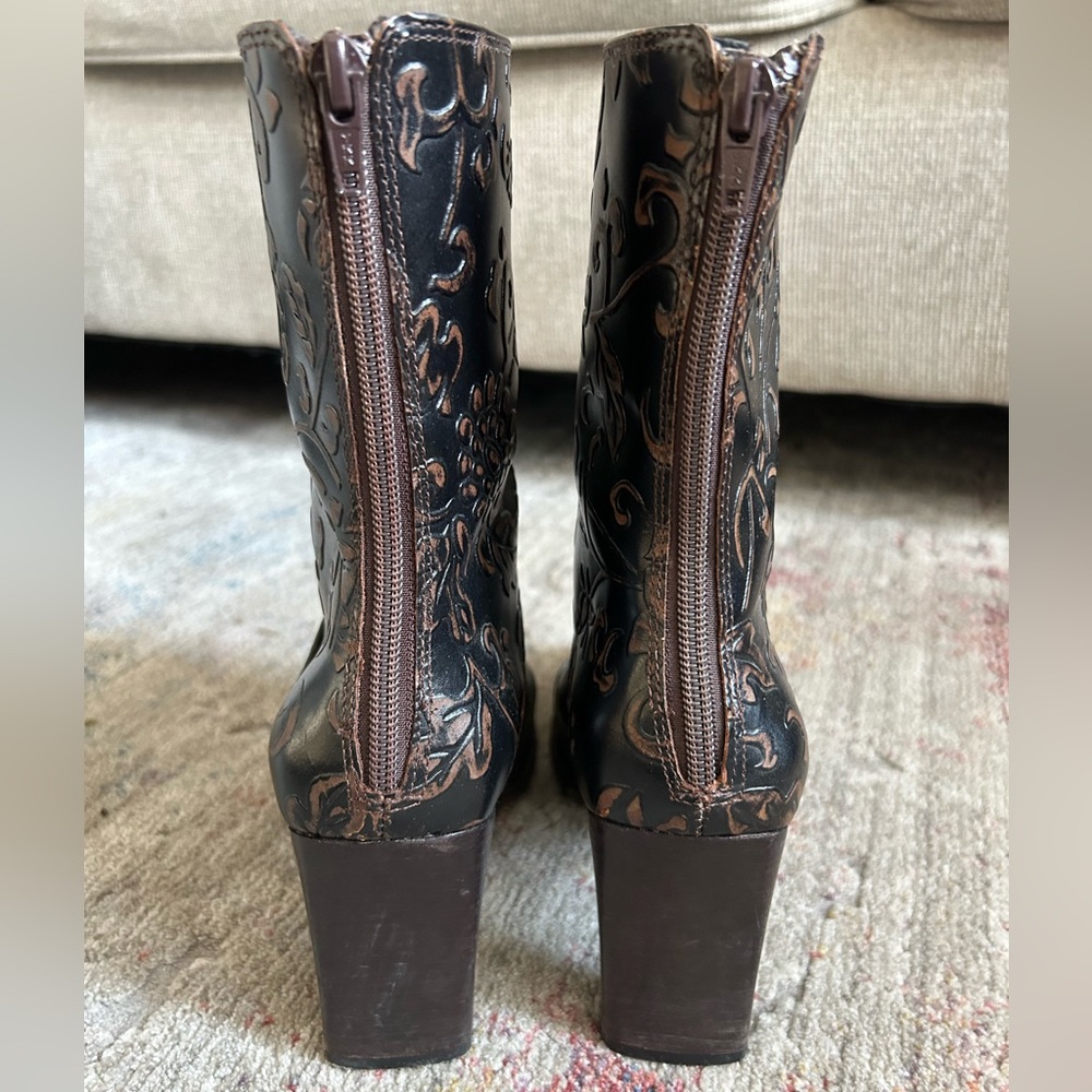 Greenwich Village Floral Boot - Picture 7 of 15